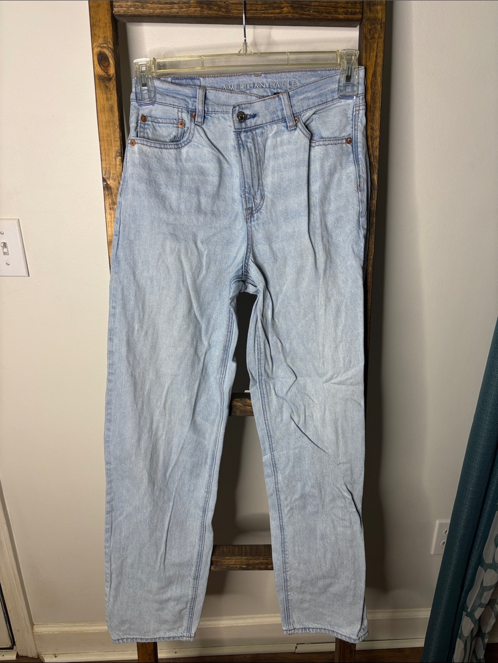 American Eagle Outfitters Highest Rise Baggy Straight Leg Jeans Size 4